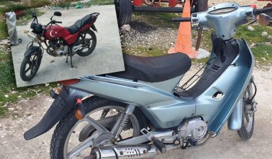 Çalıntı motosikletlerle yakalandılar