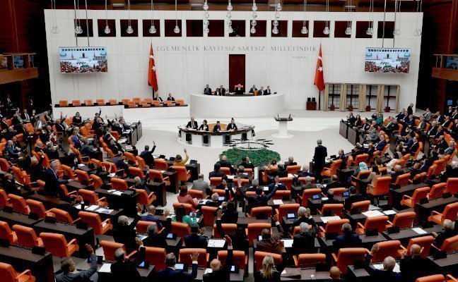 Sansür yasası Meclis’ten geçti