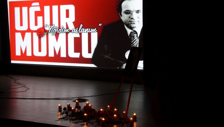 Uğur Mumcu AKM’de türkülerle anıldı