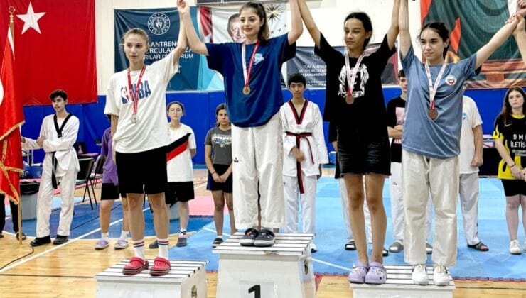 Genç Taekwondocular Tekirdağ Şampiyonu