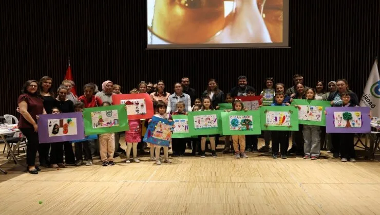 Teki̇rdağ’da Çocuk Hakları Günü Renkli̇ Etki̇nli̇klerle Kutlandı