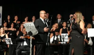 Mimar Sinan Musiki Derneği Sezen Aksu şarkılarıyla kulakların pasını sildi