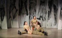 “Kadınca Kararınca” Saray Atatürk Kültür Merkezi’nde sahnelendi