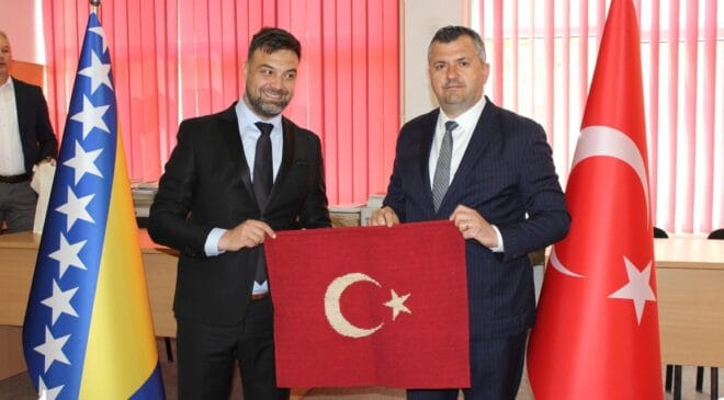 Saray Belediyesi ile Vares Belediyesi kardeş oldu